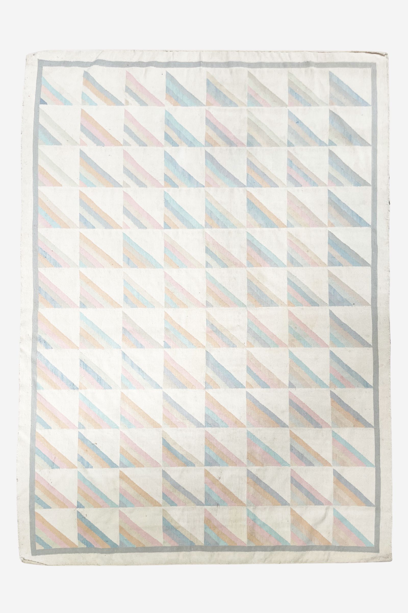 Textiles/Rugs G/Multiple/G021